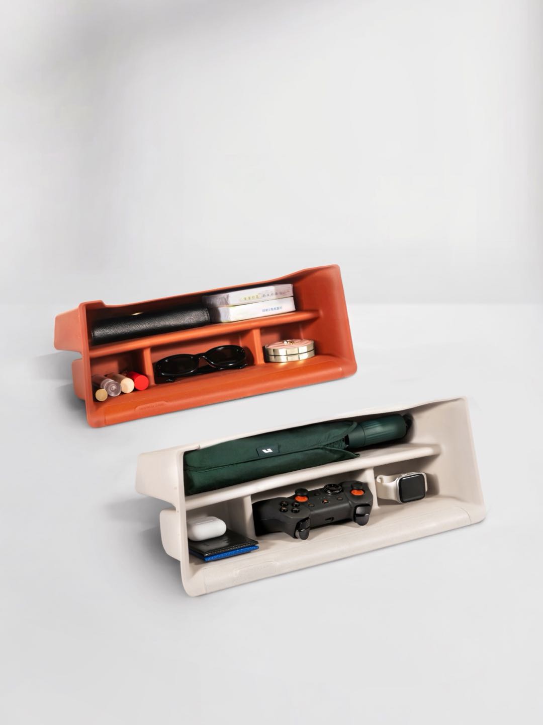 Multi-compartment organizers